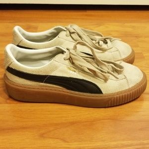 Women's Puma Suede Platform Sneaker w/ Gum Sole